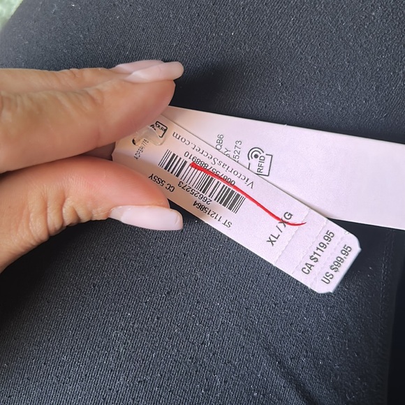 Lingerie Set - Picture 6 of 6